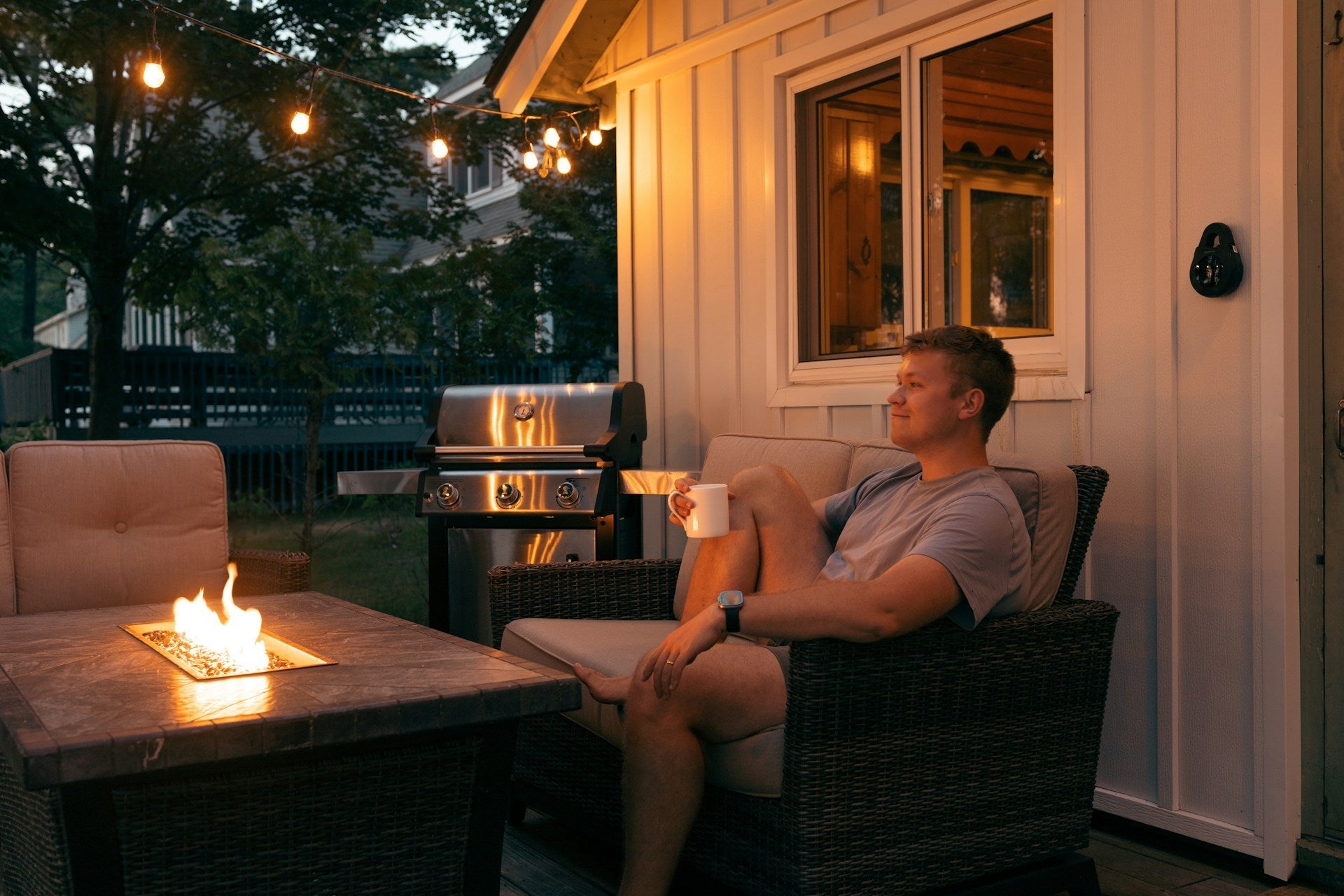 Backyard TV Placement Mistakes That Ruin Outdoor Entertainment